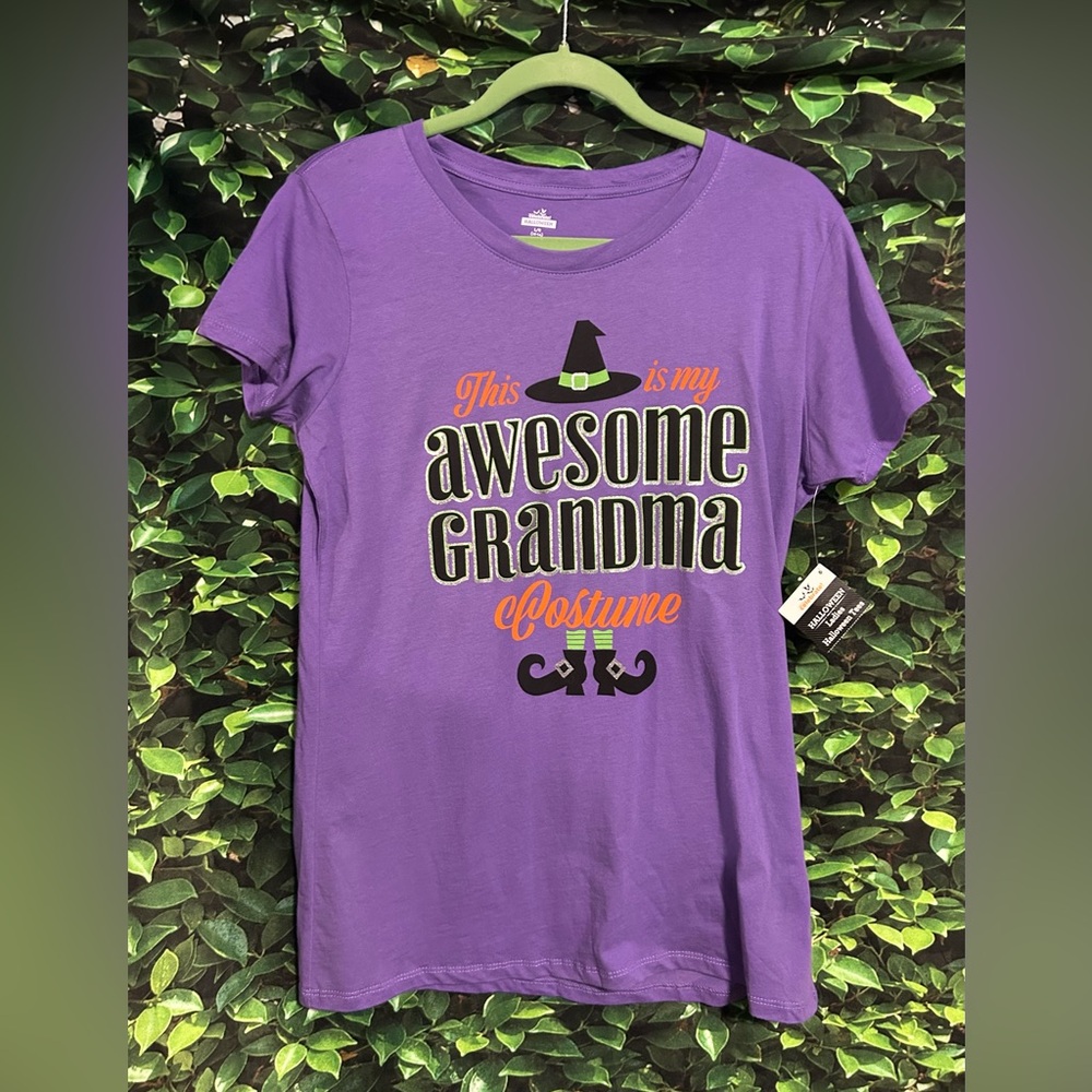 Halloween This Is My Awesome Grandma Costume Purple T Shirt Womens Med New
